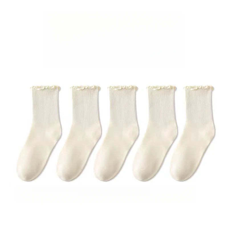 5 Pairs of Women's Socks Pleated Middle Tube Casual Short Tube Breathable Black and White Set Spring and Autumn