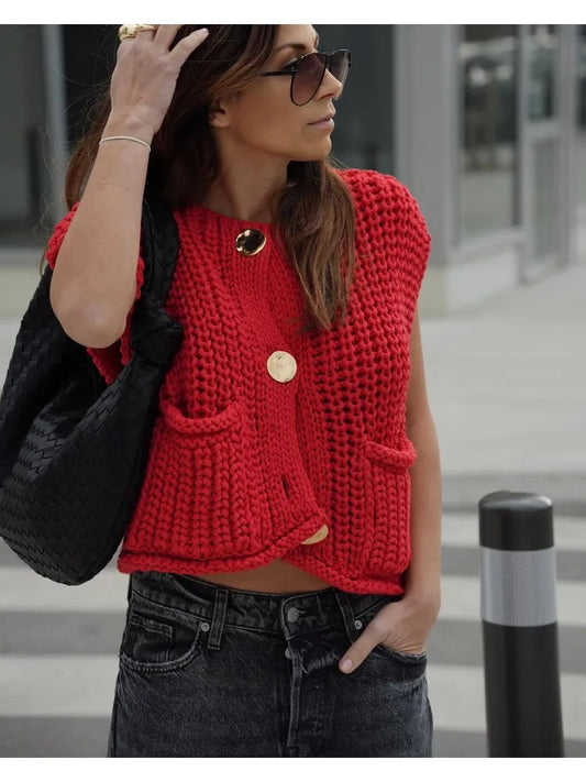 Women's Knitted Vest Elegant Fashion O-neck Metal Button Sweater