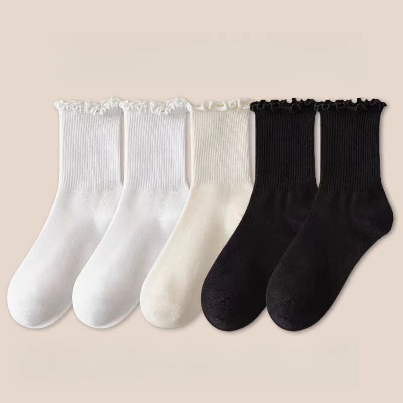 5 Pairs of Women's Socks Pleated Middle Tube Casual Short Tube Breathable Black and White Set Spring and Autumn